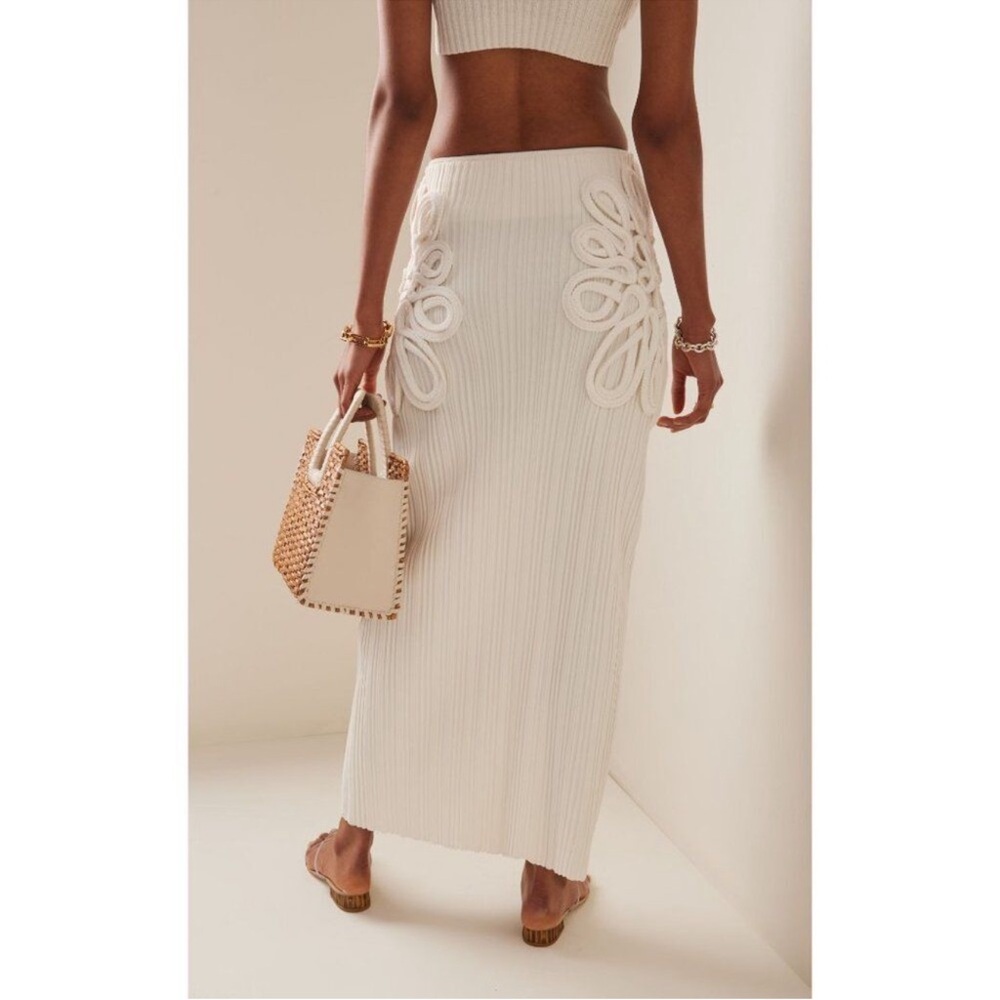 Cult Gaia Chasina Floral Appliqué Crochet Cotton Maxi
Skirt Size S - Picture 4 of 9